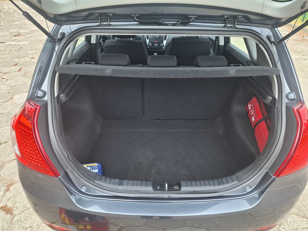Elbląg Kia Ceed 1.4 CVVT 90 KM | Benzyna | Manual | Spirit |
Oferuję do sprzedaży Kia Ceed z 2011 roku, sprowadzoną z