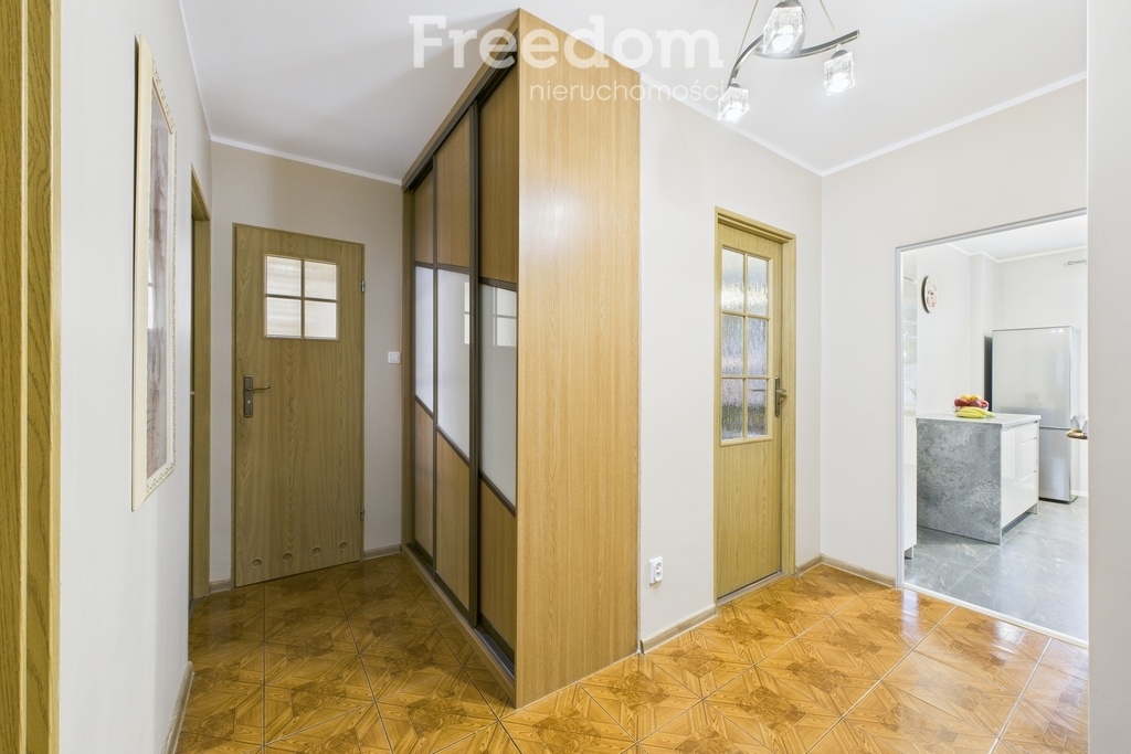 Elbląg FREEDOM NIERUCHOMOŚCISprzedam mieszkanie - Elbląg, Ogólna. Na sprzedaż: 3-pokojowe mieszkanie w Elblągu,