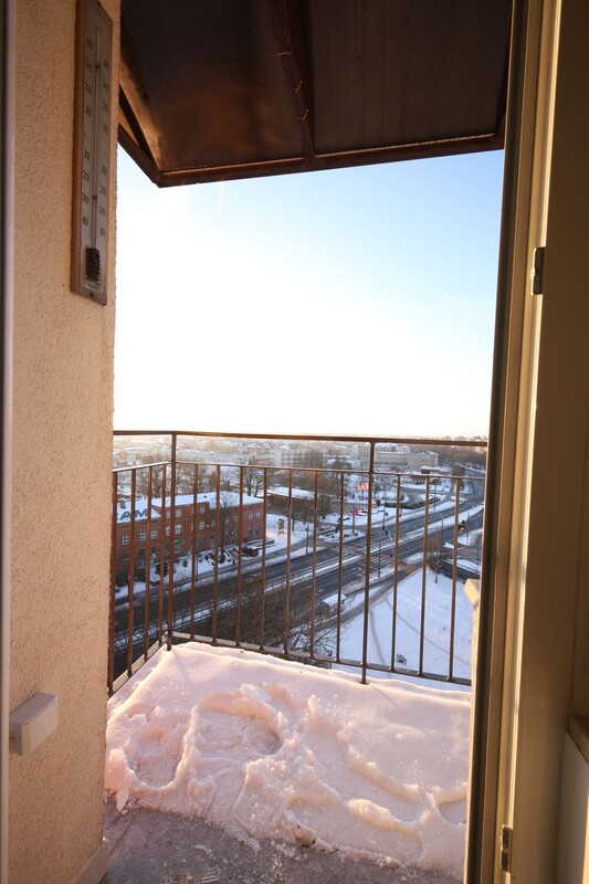 Elbląg Sprzedam mieszkanie z pięknym widokiem na miastoal. Grunwaldzka - samo centrumBalkonFunkcjonalny rozkład