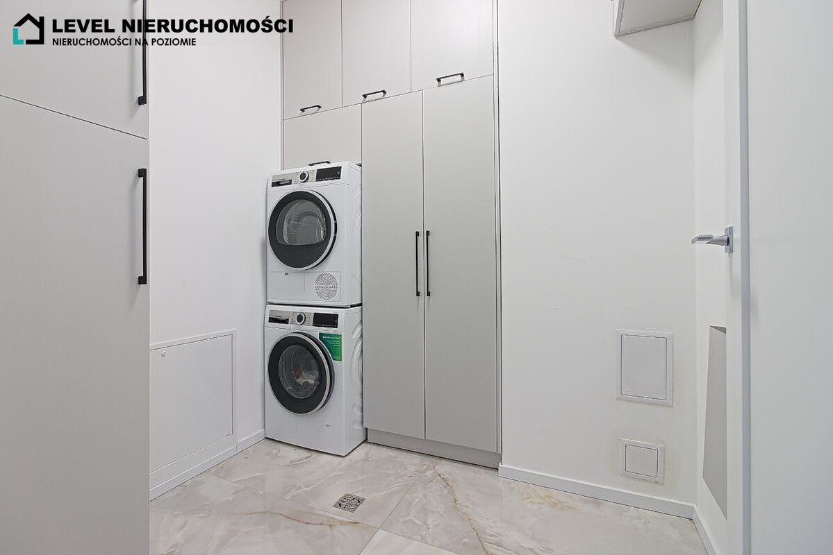 Elbląg LEVEL NIERUCHOMOŚCI Nowoczesny dom pod ElblągiemMyślęcin259,10 m2 NIERUCHOMOŚCI NA POZIOMIE