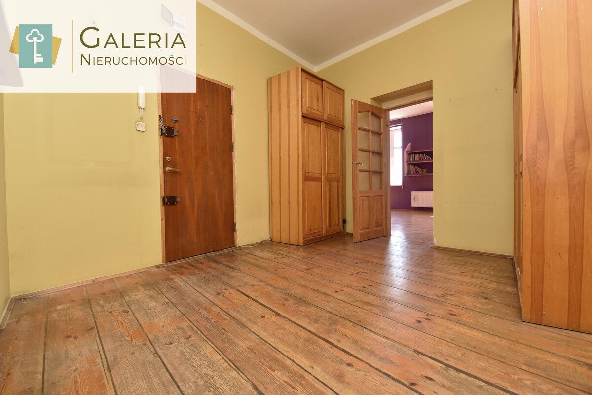 Elbląg GALERIA NIERUCHOMOŚCIZ pasji i miłości do nieruchomościNa sprzedaż: Cztery pokoje, 120 m2,bardzo dobra
