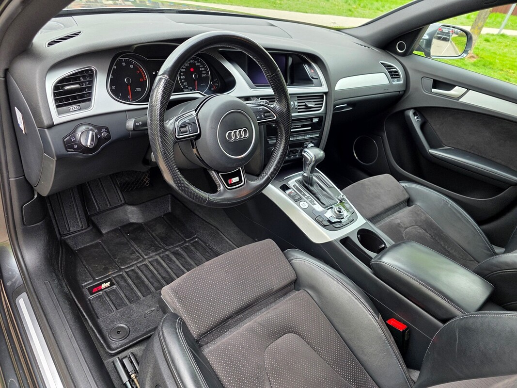Elbląg Audi A4 3xSlineRok Produkcji X 2015Silnik :BenzynaLedy Bi-xenon Sportsize El. klapaZarejestrowany!