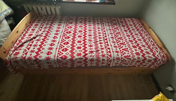 Elbląg Oddam dwa używane łóżka sosnowe, 90x200 cm meble są stabilne i w pełni sprawne, były użytkowane z dbałością