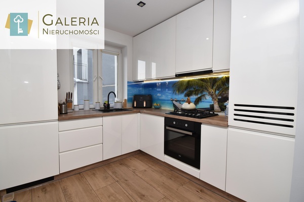 Elbląg GALERIA NIERUCHOMOŚCIZ pasji i miłości do nieruchomościNa sprzedaż:&nbsp; Dwa pokoje, parter, ogródek, gotowe