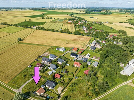 Elbląg FREEDOM NIERUCHOMOŚCISprzedam działkę - Stegna, Elbląska. Zapraszam do zakupu działki o pow. 985 m2,