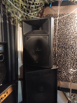 Elbląg Sprzedam   tj Casio Ctx 5000,Ctx 800,klawiatura sterująca midi Alessis VI 49,wzmacniacz LDM 2x200 + wyjście na