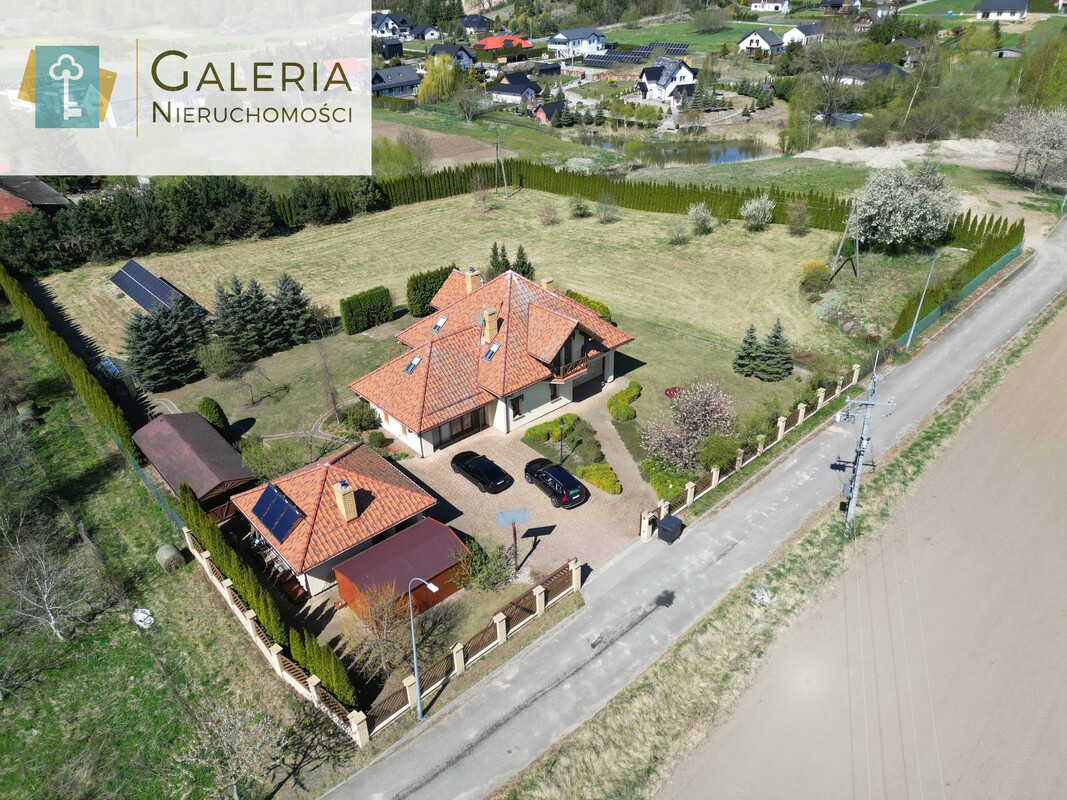 Elbląg GALERIA NIERUCHOMOŚCIZ pasji i miłości do nieruchomościNa sprzedaż: Dom w pobliżu