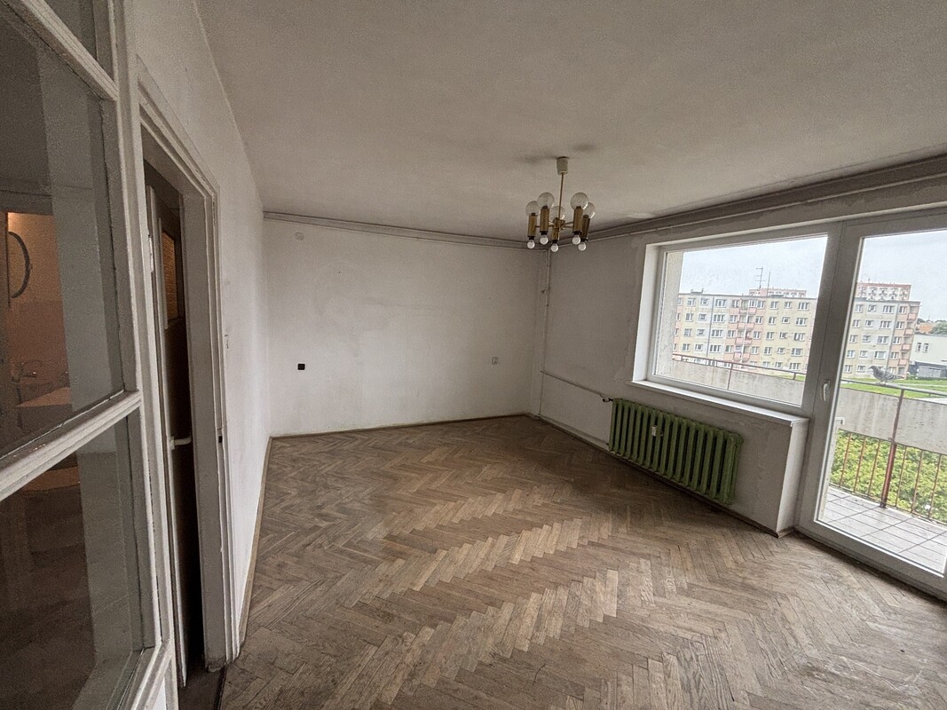 Elbląg 🏡 Kawalerka na Królewieckiej – idealna do remontu i aranżacji według własnych potrzeb!