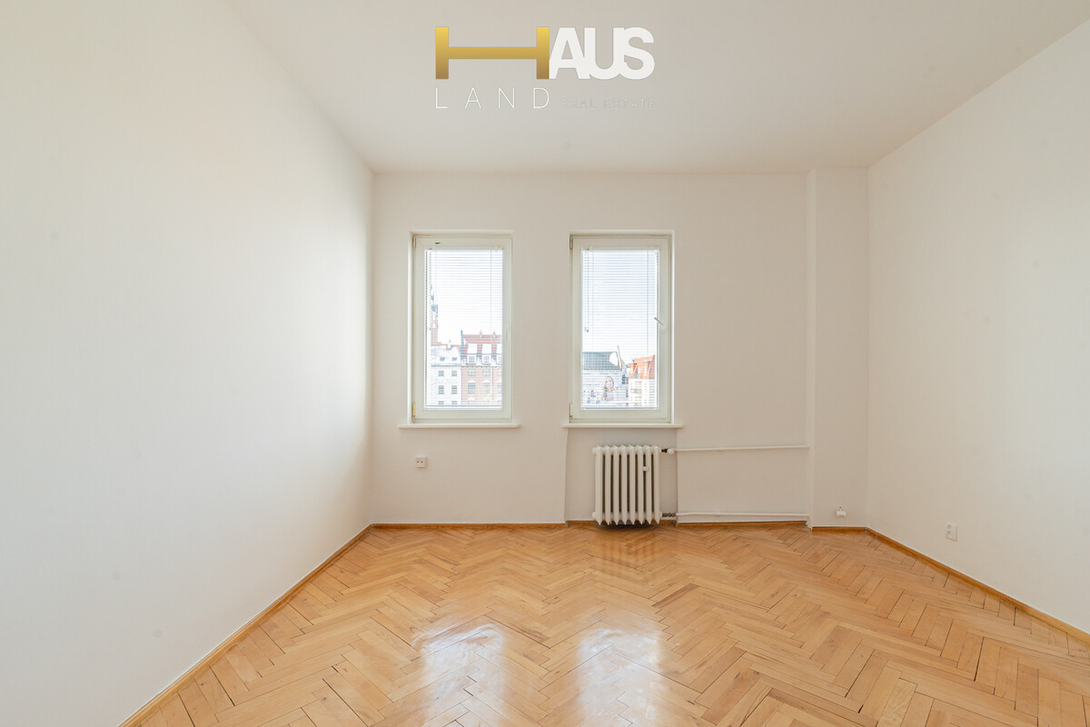 Elbląg ELBLĄG, PLAC SŁOWIAŃSKI POWIERZCHNIA 43,7 M22 POKOJE, OSOBNA KUCHNIA OGRZEWANIE Z