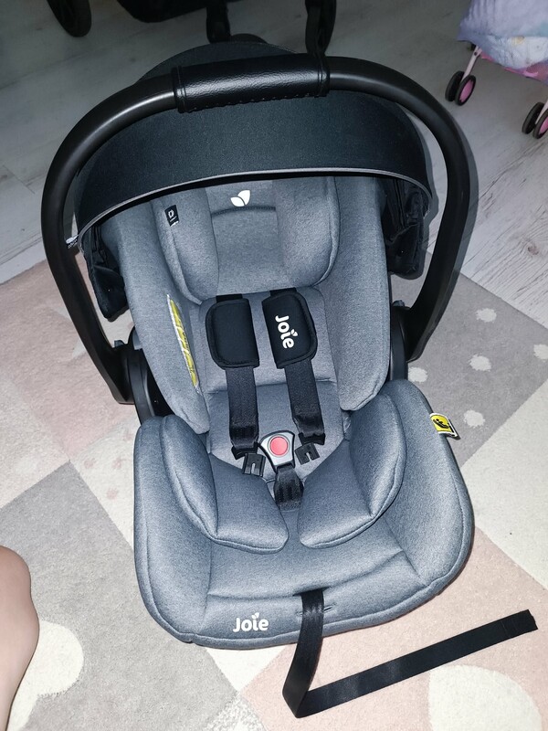 Elbląg Sprzedam fotelik samochodowy Joie z bazą ISOFIX.
Zestaw w pełni sprawny, czysty, zadbany, używany przez jedno