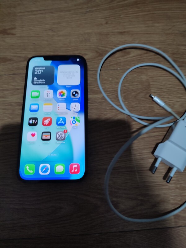 Elbląg Sprzedam iPhona 12 pro max 64 GB. Kondycja baterii to 85 procent. Telefon od nowości noszony w etui nigdy nie