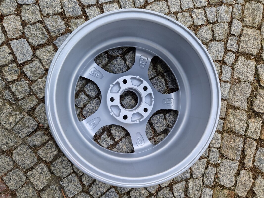 Elbląg Alufelgi po renowacji do BMW - rozmiar 16 cali 5 X 120 72,6 mmPolecam
