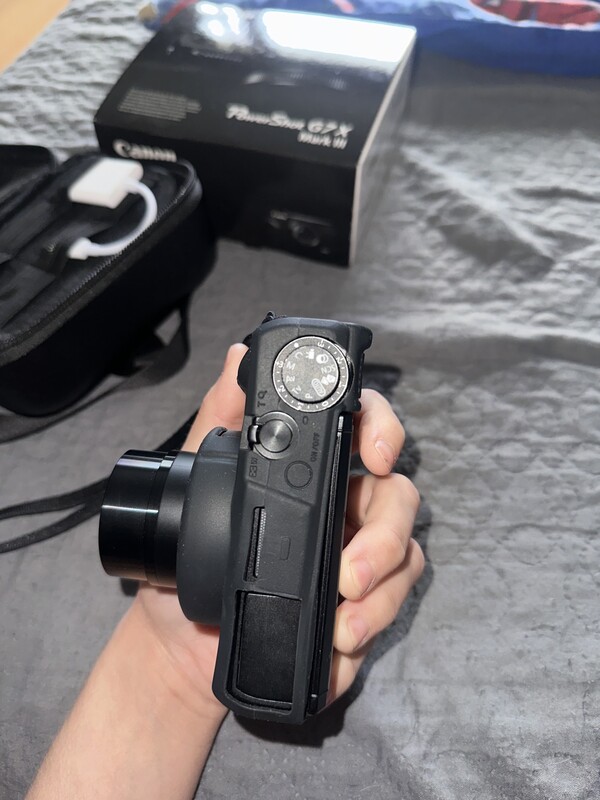 Elbląg Aparat Canon gx7 mark III
Kupowany w marcu mało używany, brak wad w zestwie ładowarka karta pamięci etui,