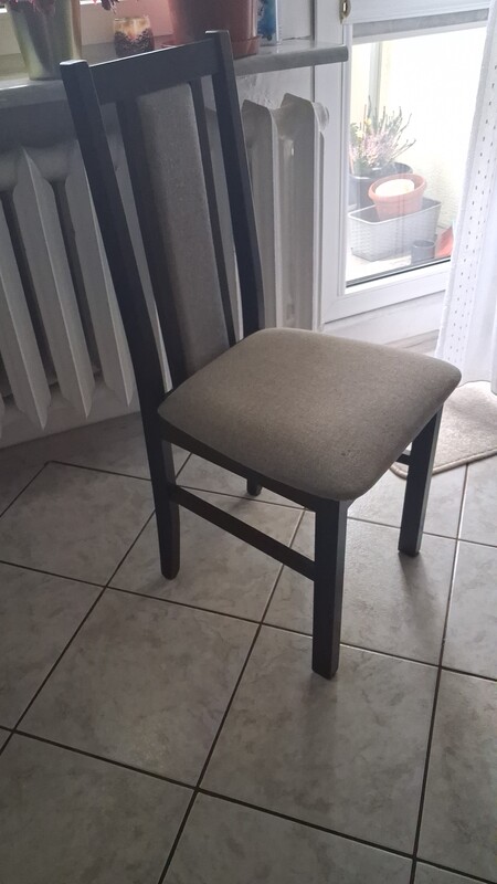 Elbląg Okazyjnie sprzedam 6 krzeseł. Stan dobry, stabilne, tapicerka uprana. Zapraszam do kupna.