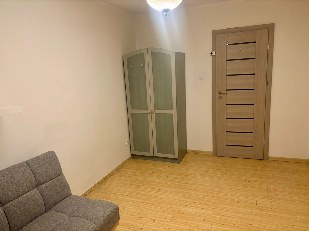 Elbląg 🏡 Przestronny pokój (13m2) 1000zł+prąd, centrum