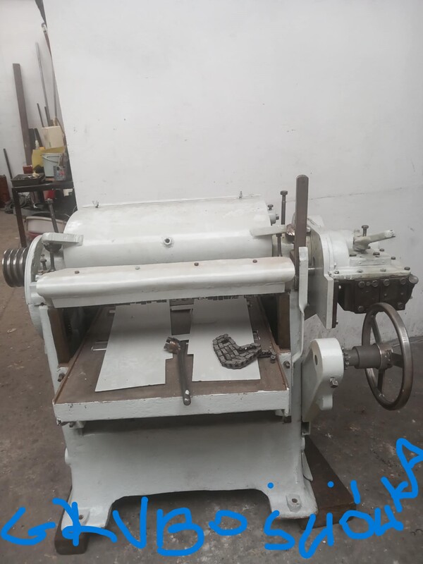 Elbląg Sprzedam strugarkę grubościową do drewna, szerokość strugania 600mm, żeliwna konstrukcja, po remoncie.