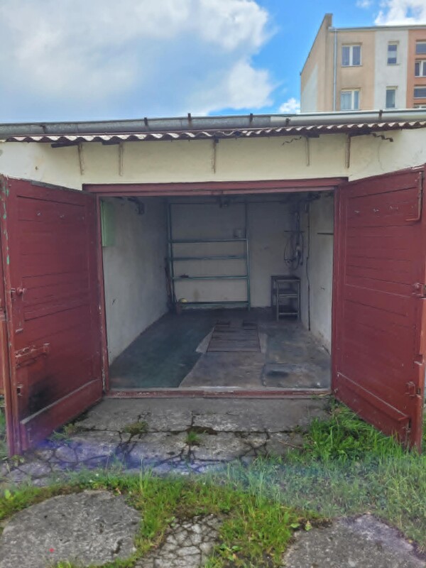 Elbląg Sprzedam garaż przy Alei Józefa Piłsudskiego o powierzchni 16m2 z kanałem