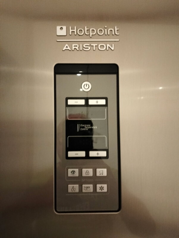 Elbląg Sprzedam w stanie idealnym pakowna z dużą zamrażarką lodówkę Ariston Hotpoin
( pełen No Frost )
Po przeglądzie