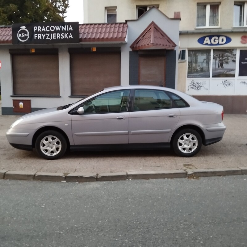 Elbląg Sprzedam Piękny Siwo - Szary Citroen C5 - 1.8 Benzyna - Limuzyna - z Wymienionym ROZRZĄD-em !.
2003 rok,
8 x
