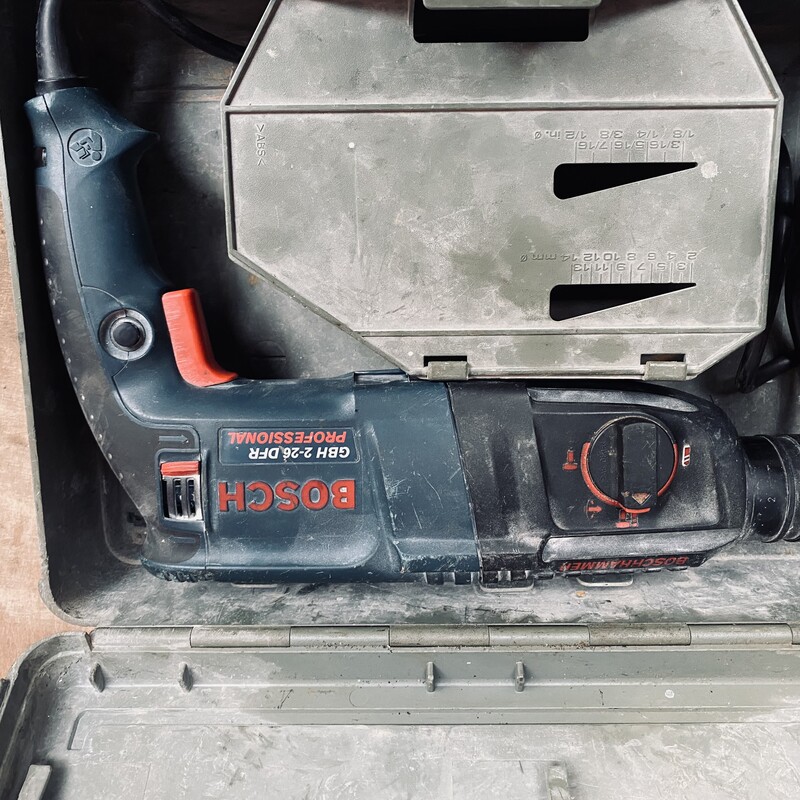 Elbląg Młotowiertarka Bosch GBH 2-26 DFR
W komplecie z walizką
Używana