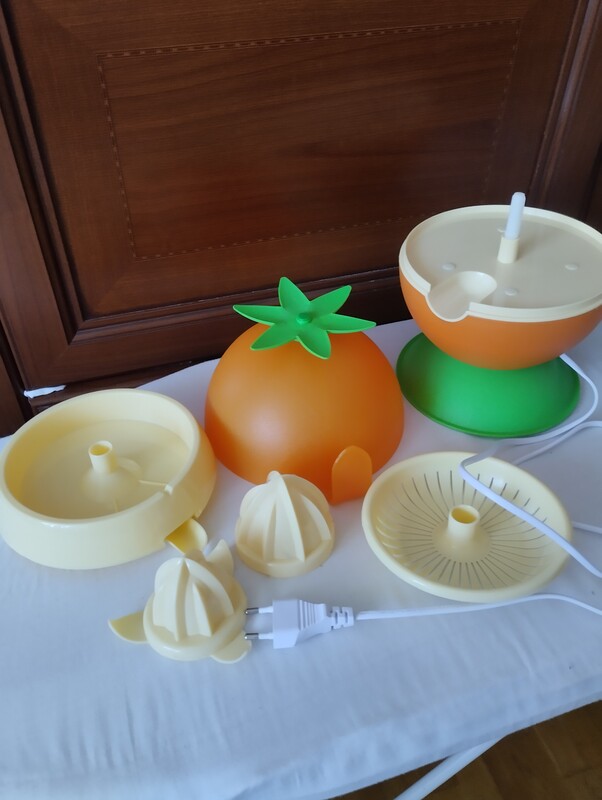 Elbląg Sprzedam Wyciskarkę do soków z zaworem zapobiegającym kapaniu. Wyciskarka jest nieużywana. Cena 40 zł. Odbiór