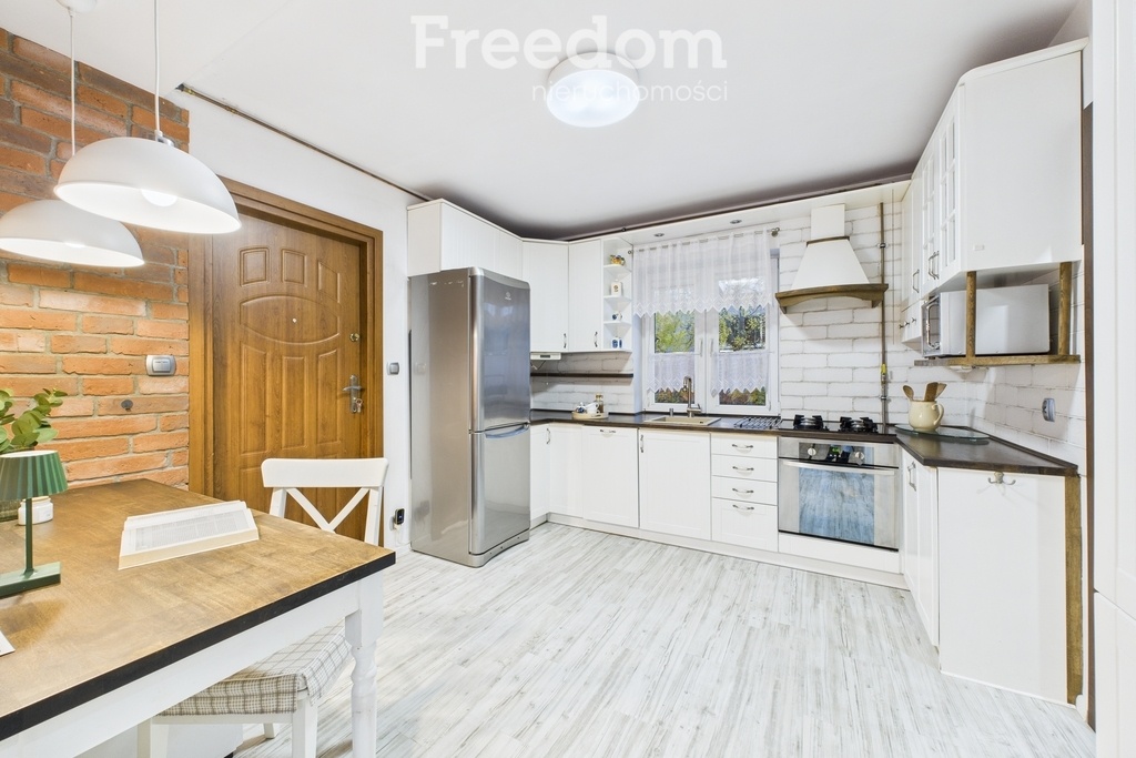 Elbląg FREEDOM NIERUCHOMOŚCISprzedam mieszkanie - Elbląg, Pabianicka. Na sprzedaż 3 pokojowe mieszkanie z