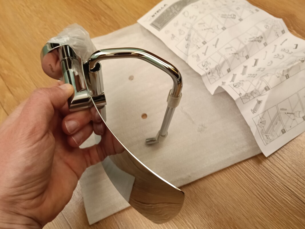 Elbląg Analogowy dystrybutor celulozowego czyściwa toaletowego. Stan: igła - nigdy nie montowany, wykończenie: