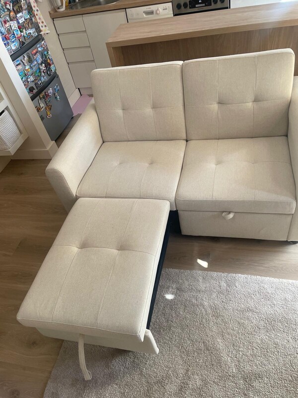 Elbląg SPRZEDAM KANAPĘ
Kanapa jest w idealnym stanie, użytkowana tylko przez kilka miesięcy.
Szerokość 140 cm