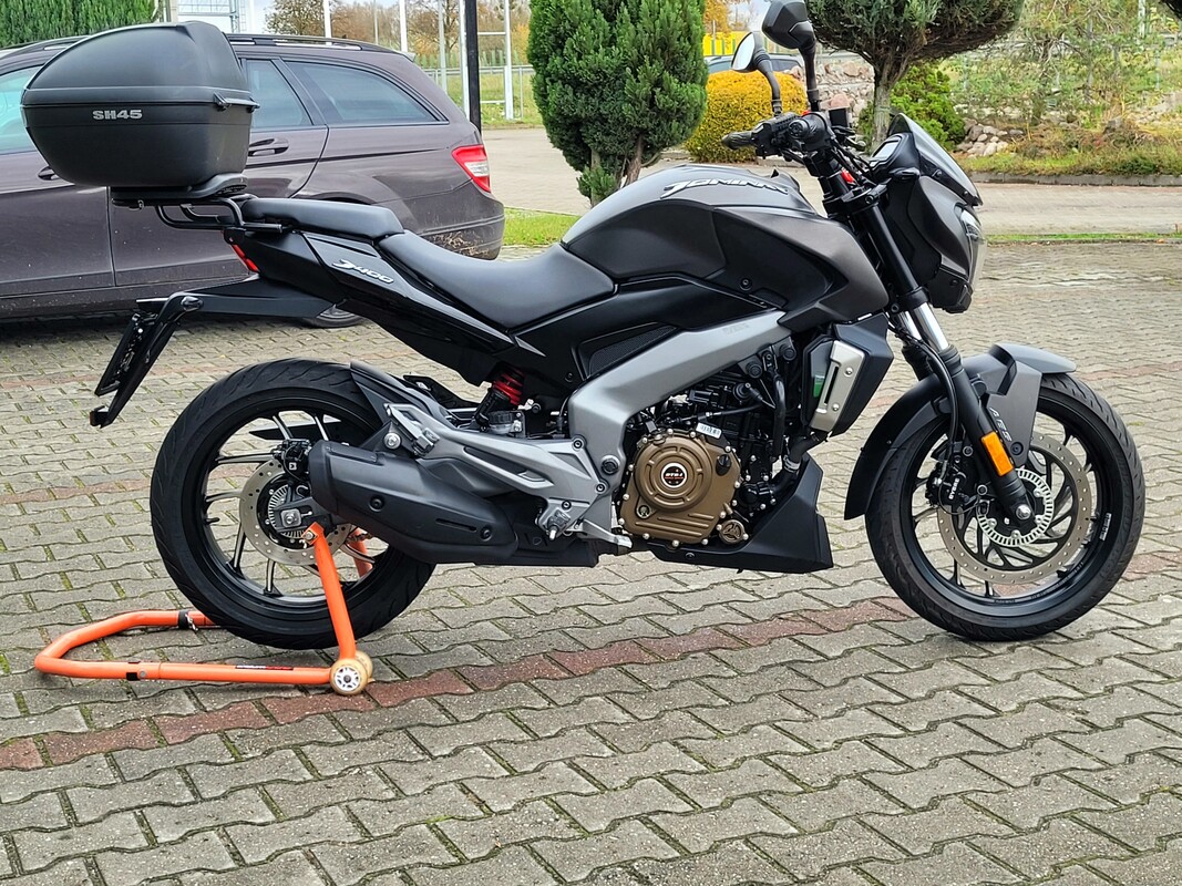 Elbląg SPRZEDAMMarka: BAJAJModel: DOMINAR 400Rok produkcji: 2018 REJ. : 2019🏍️