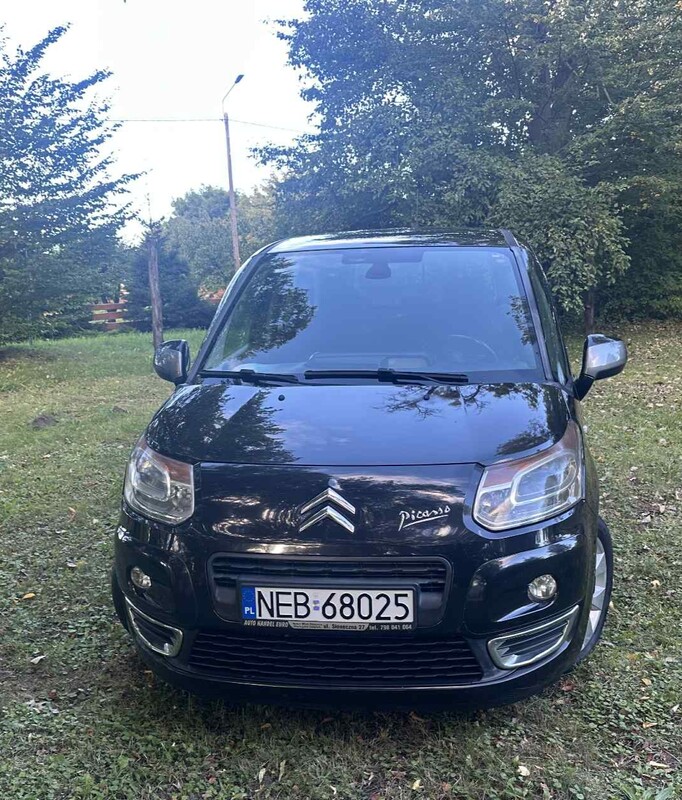 Elbląg SPRZEDAM 7500 PLN
Na sprzedaż Citroën C3 Picasso z 2009 roku, wyposażony w oszczędny silnik diesla.
