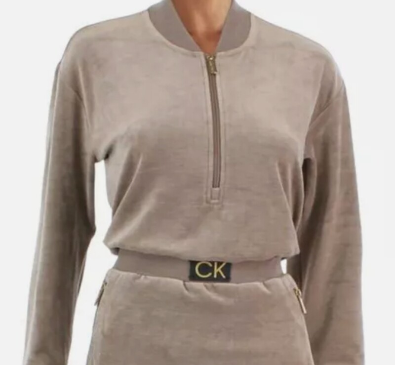 Elbląg Calvin Klein nowa sukienka S US S- nowa z metkami, przywieziona z USA
Kolor beżowy/ kawa z mlekiem. Skład