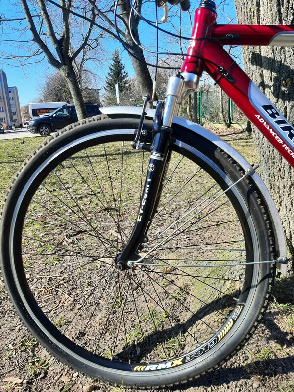Elbląg Rower BIRIA PRO RS CROSSOWY - GRAVEL koła 28 cali dla osoby 175-185 cm.
Rower wyposażony w przedni amortyzator