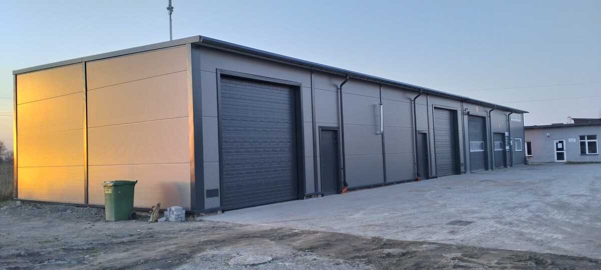 Elbląg Wynajmę Nową Halę Usługową lub Magazynową 100m2 ElblągWysoki standard Świetliki dachoweHala z płyty