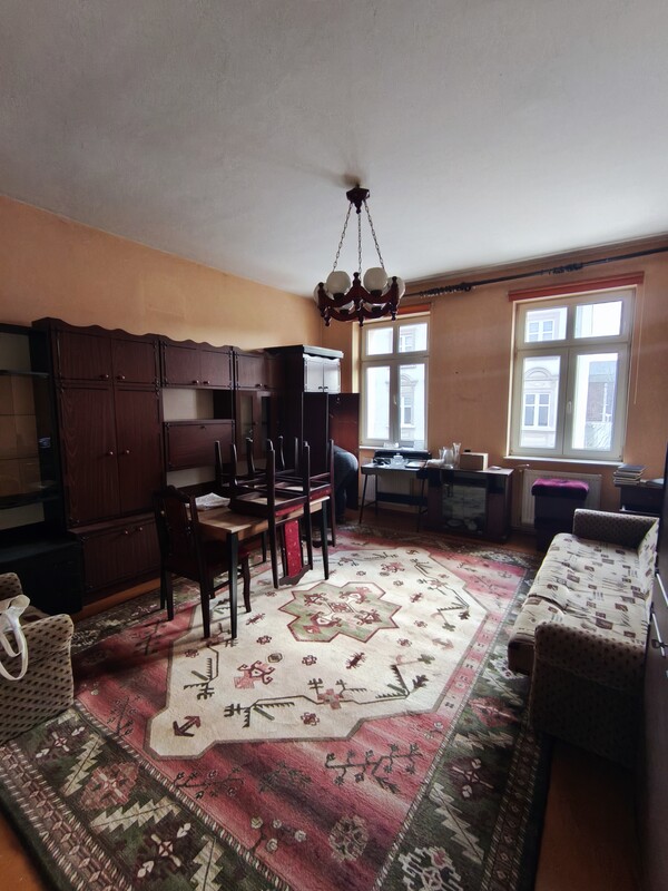 Elbląg Na sprzedaż mieszkanie 47,6 m² – 2 pokoje – do remontu
Na sprzedaż mieszkanie o powierzchni