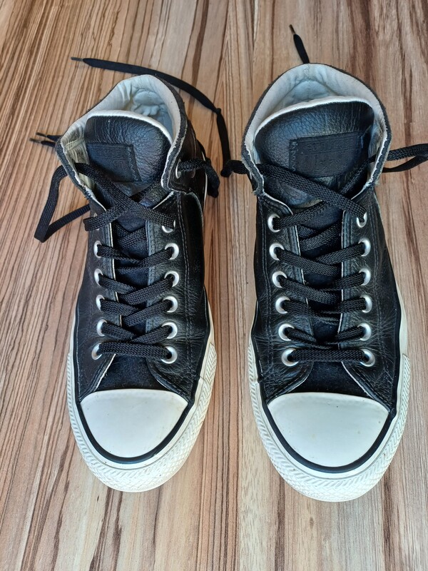 Elbląg Converse rozmiar 41 skórzane trampki wysokie, długość wkładki 26 cm, stan doskonały unisex