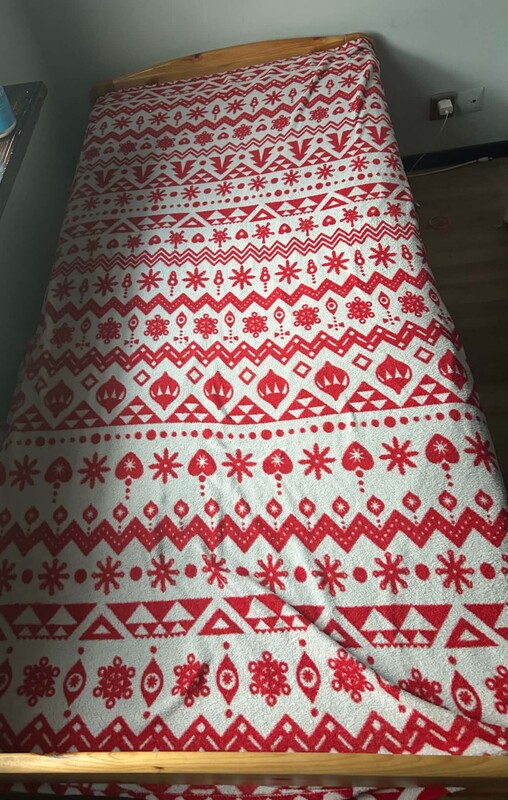 Elbląg Oddam dwa używane łóżka sosnowe, 90x200 cm meble są stabilne i w pełni sprawne, były użytkowane z dbałością
