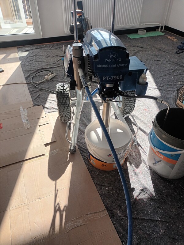 Elbląg SPRZEDAM AGREGAT SZPACHLARSKO MALARSKI ODPOWIEDNIK GRACO MARK V . WYDAJNOSC 6,5 L /MIN CISNIENIE DO 227