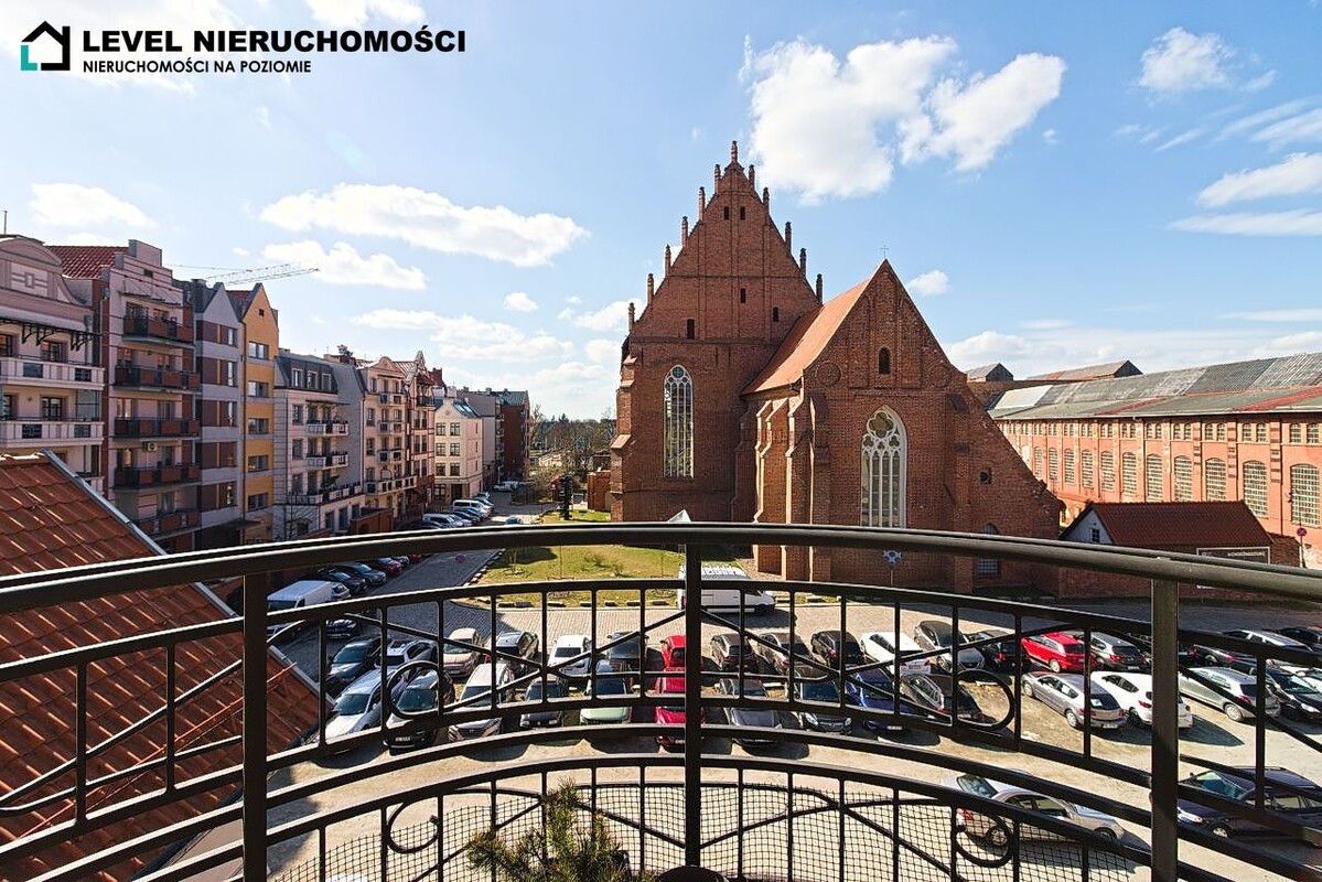 Elbląg LEVEL NIERUCHOMOŚCI&nbsp; Klimatyczne mieszkanie na starówceDwupokojowe z dwoma balkonami&nbsp; ul. Stary