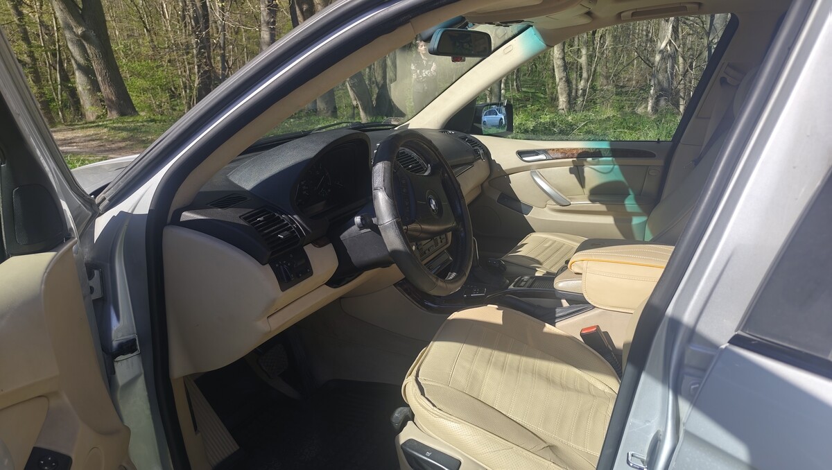 Elbląg Sprzedam samochód BMW x5 E53 SUV automat