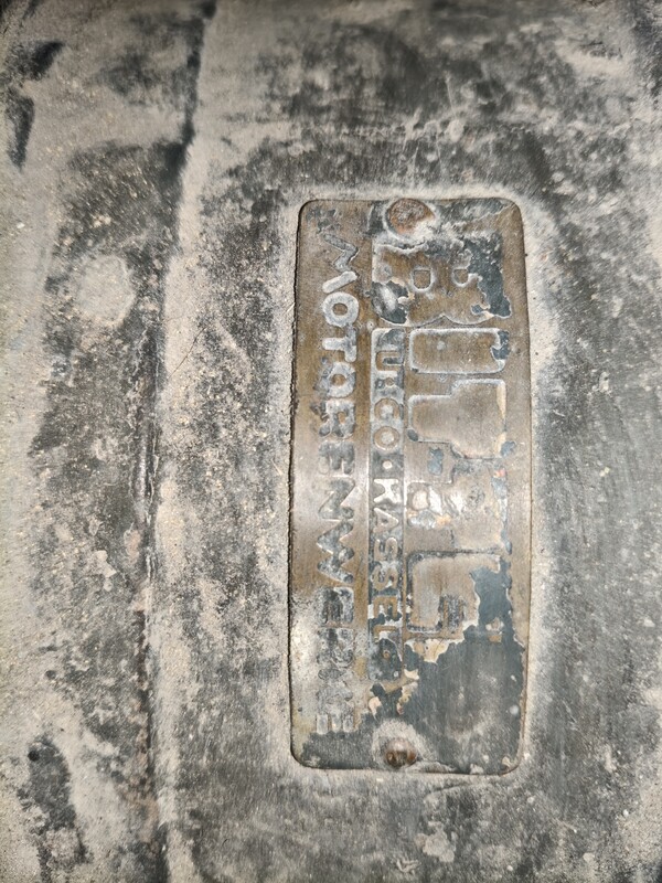 Elbląg Sprzedam zabytkowy niemiecki silnik trzy fazowy elektryczny 3 kw i przekładnie zębatą prawdopodobnie do pasa