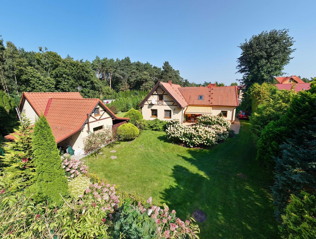 Elbląg WGN- NIERUCHOMOŚCI biuro w Elblągu prezentuje na sprzedaż trzy domy: dom rodzinny, dom letniskowy i dom