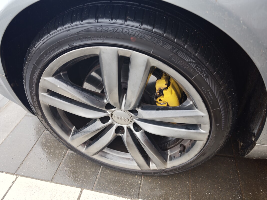 Elbląg Sprzedam Audi A4B7 z silnikiem benzynowym 1.8 Turbo o mocy 163 KM z 2004 roku. Auto z instalacją LPG Przebieg