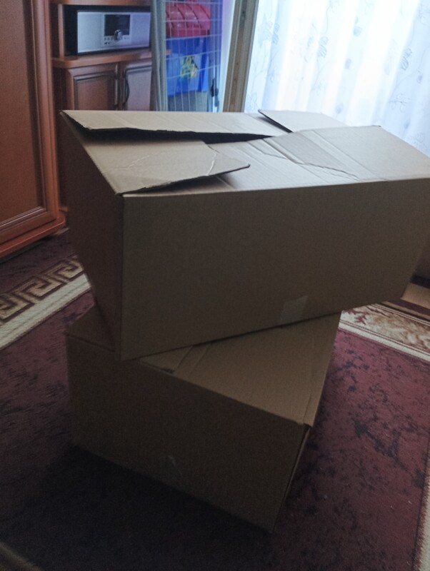 Elbląg Dzień dobry mam dwa kartony ubrań chłopięcych i kurtki i buty za całość 50 zł rzeczy są zadbane rozmiar