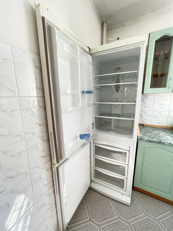 Elbląg Sprzedam lodówko - zamrażarkę LG no frost o wymiarach:
wys.1896 cm, szer.595 cm
głębokość 617 cm
pojemność