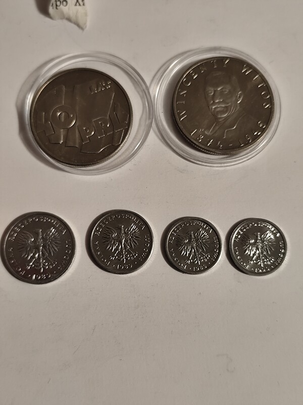 Elbląg Kupię monety polskie i z innych krajów srebrne jak i obiegowe, banknoty oraz akcesoria albumy klasery walizki