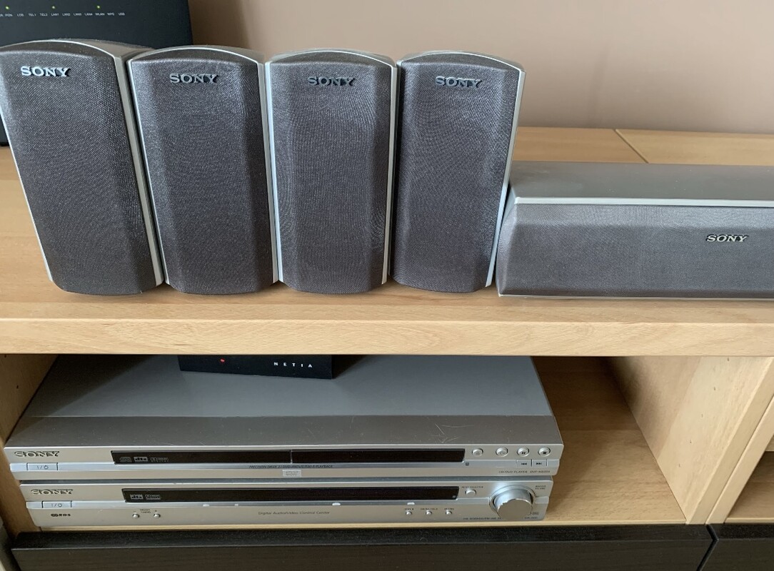 Elbląg Sony HTP-1200 zestaw kina domowego typu „all-in-one”, przeznaczony do domowej rozrywki z dźwiękiem