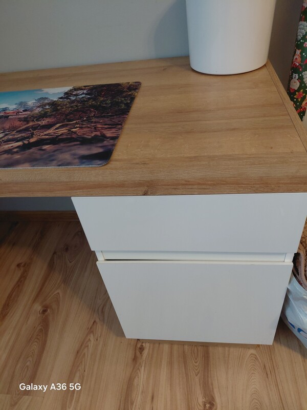 Elbląg Sprzedam biurko firmy Wójcik. Wymiary135×165.Stan bardzo dobry. Cena do negocjacji