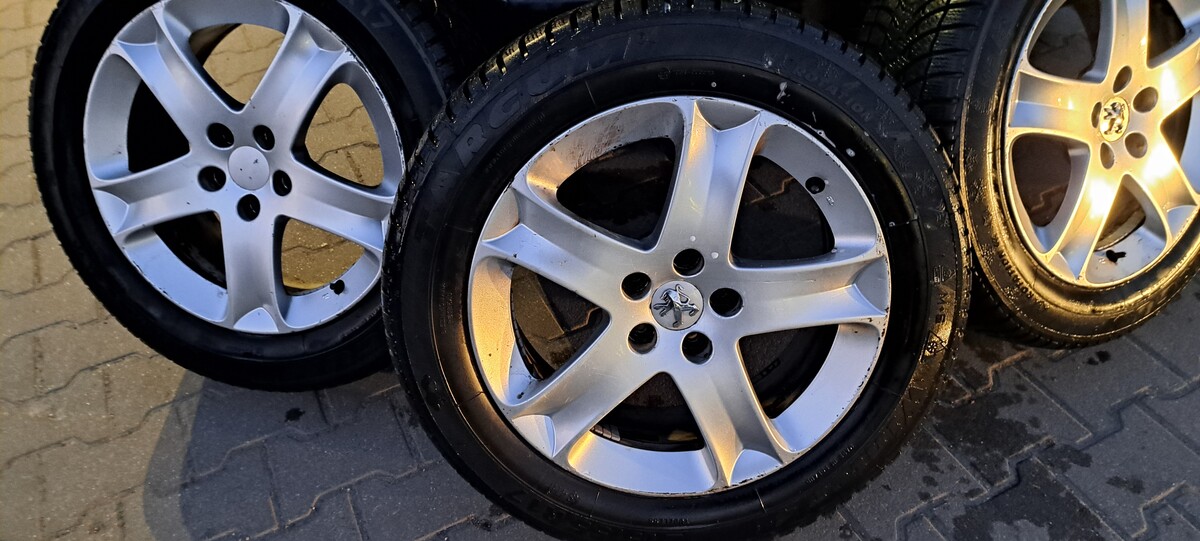 Elbląg Odsprzedam cztery Alu felgi 17 do CITROENA / PEUGEOTA. ( Opony 215 / 55 R 17,stan bardzo dobry, nalewki,