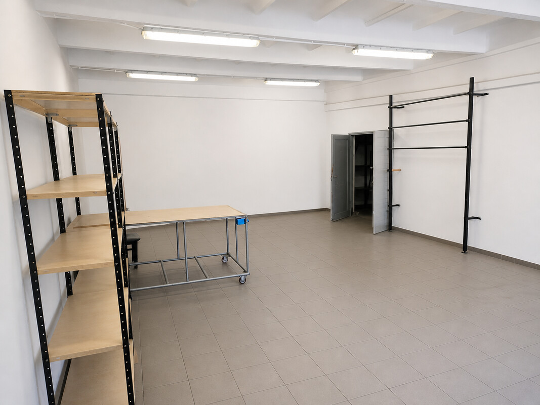 Elbląg 📍 Lokal handlowo-produkcyjny 72 m² | Centrum Elbląga | wejście z ulicyOferuję do wynajęcia