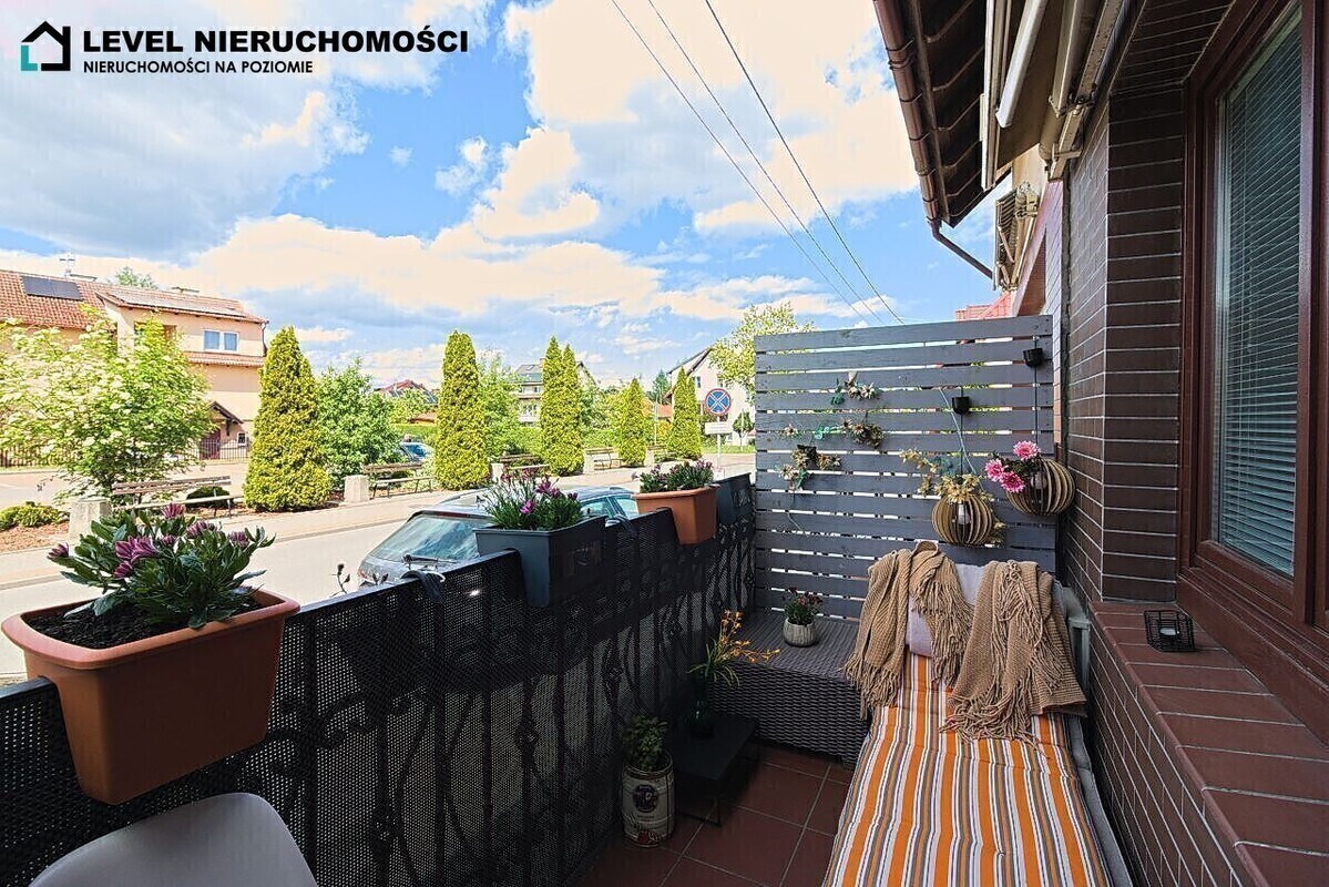 Elbląg LEVEL NIERUCHOMOŚCI Dom wielofunkcyjny w StegnieTrzy apartamenty94,63m2 NIERUCHOMOŚCI NA